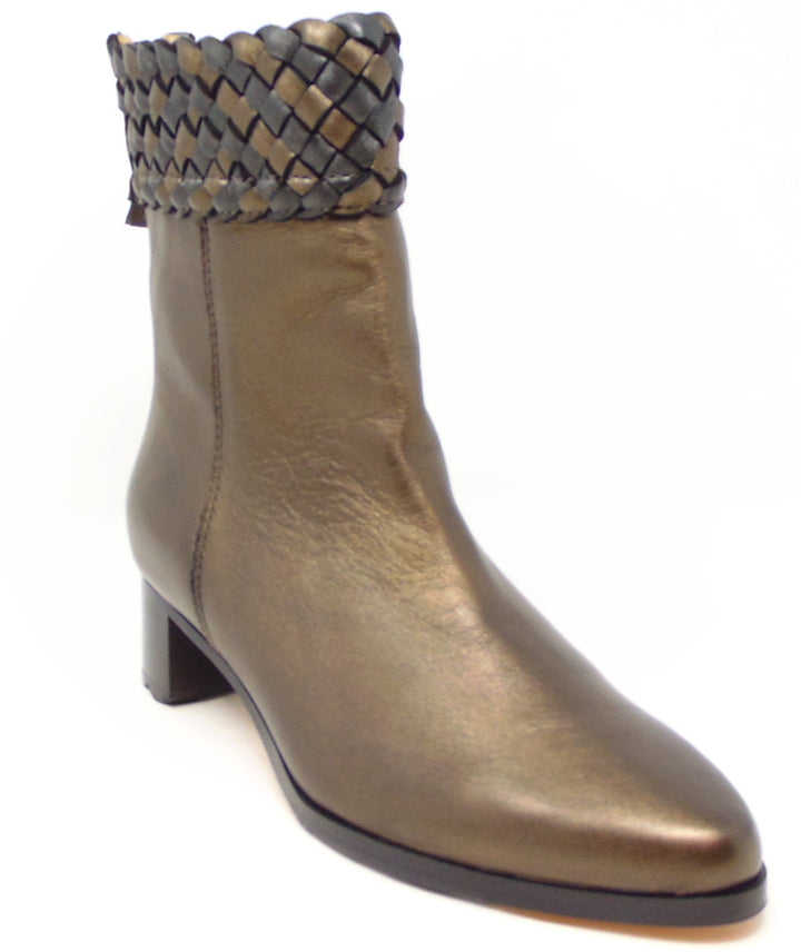 Robert Zur Bronze Gun Metal True Glove