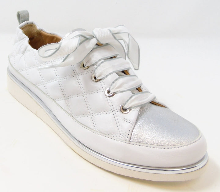 Ron White Novella White Quilted